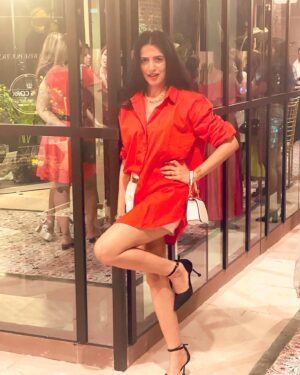 Parinita Seth Instagram - this is the best time of the year.  #december #cristmas #bandra #festive #instagram #instalike #i #trending #red #loveisintheair #love #viral #fyp #grateful 🎄🎄🎄