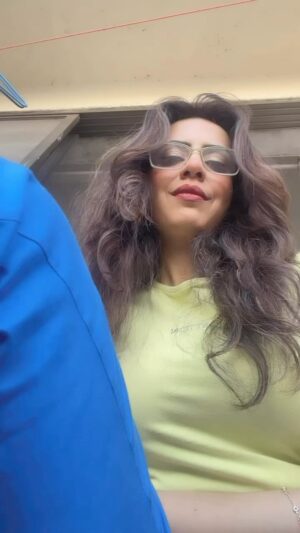 Parinita Seth Instagram - When u haven’t posted anything for long and when you pack up and have nothing to do in umargaon 🤭. #reelsinstagram #trendingreels #moodygrams #instagram #instalike #instafashion #instamood #reels #trending #love #grateful 🙏🏻