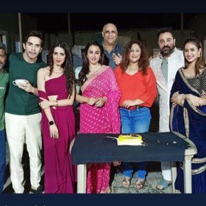 Parinita Seth Instagram - Made some beautiful memories with these beautiful people.  #vanshaj #tvshow #memories #love #fyp #insta #india #indiantv #instamoment #grateful🙏🏻