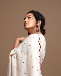 Actress Parvathy HD Photos and Wallpapers March 2025