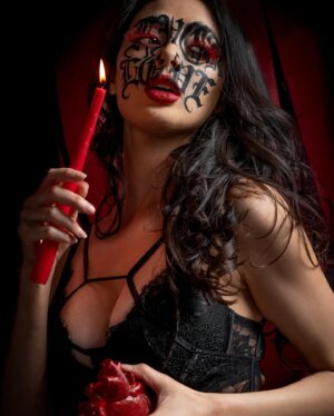 Parvati Melton Instagram - If you think I’m dangerous with my heart, you should see me without it. 💉🩸Kisses like venom, touch like sin.🕷️💋 ♠︎♤♧♣︎♠️♥️♣️♦️♠︎♤♧♣︎🃏 📸 @janettetank 🎨 @morganmystique 🏢 @cobaltstudiospdx