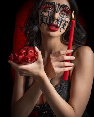 Parvati Melton Instagram - If you think I’m dangerous with my heart, you should see me without it. 💉🩸Kisses like venom, touch like sin.🕷️💋 ♠︎♤♧♣︎♠️♥️♣️♦️♠︎♤♧♣︎🃏 📸 @janettetank 🎨 @morganmystique 🏢 @cobaltstudiospdx