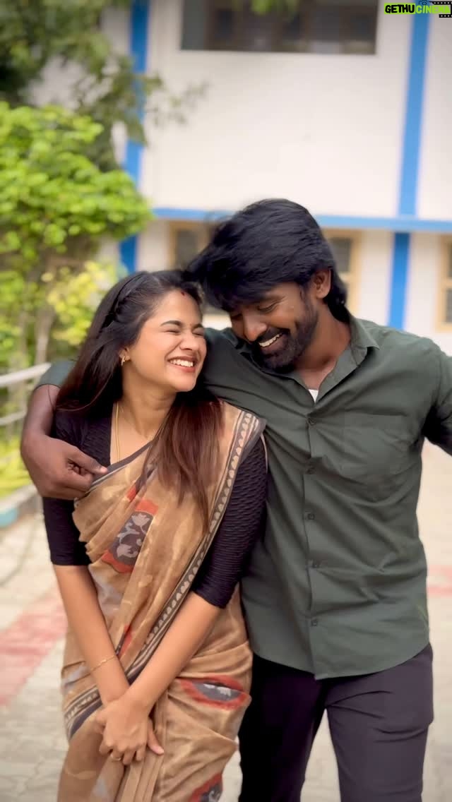 Parveen - 127.8K Likes - GUNA X MALAR ✨
.
.
🎥 @rkdhanusha.4t
.
.
#trending #reels #reelsinstagram #vakannama #trendingreels #like #reelitfeelit #instagram #kanakaanumkaalangalseason3 #malar #guna #parveenofficial
