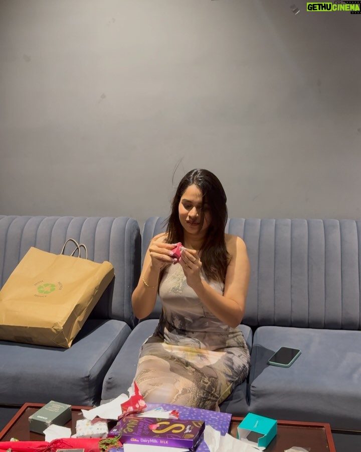 Parveen - 36K Likes - Turning'25🥂 ( 23.01.2025 )
Thanks to my ppls @sandhyaramachandran_ @britto_mano @tejavenkateshoffl @_.preethiga @achu_sushill @_althaf_ar @sibi_bernard