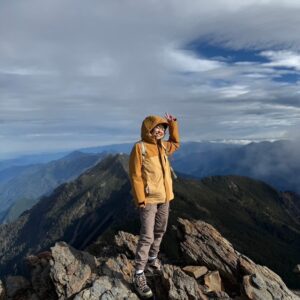 Patty Pei-Yu Lee Instagram - 該回山上了⛰️🌞那個除了風聲、鳥鳴、還有自己爬山喘息聲音的地方。

天氣趕快好起來我要爬山！！！！！！

Thank you @timberland_taiwan @thenorthface_tw