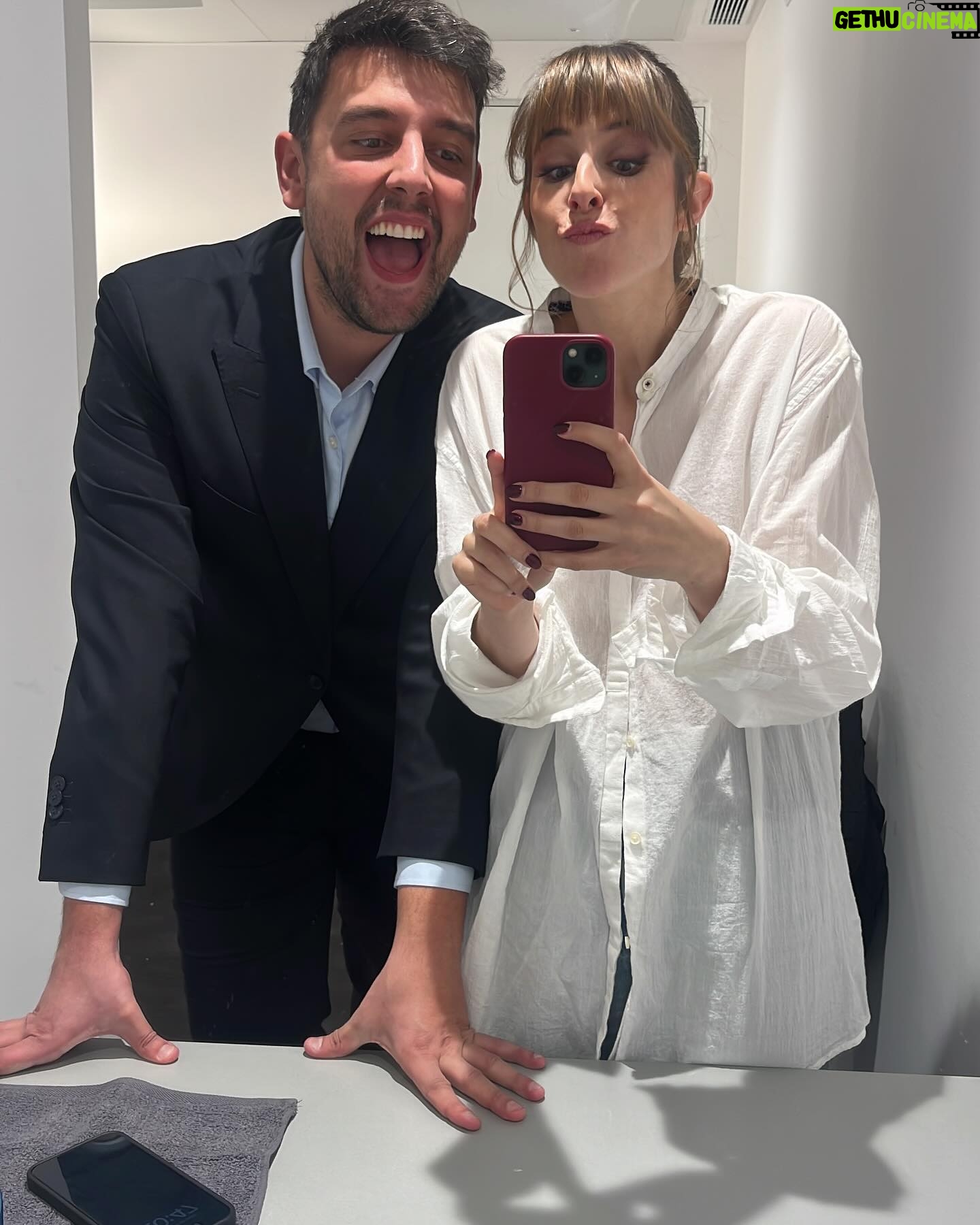 Paula Malia - 7.5K Likes - Els meus “lookets” presentant els Gaudí. 🩵
Mil gràcies @danielangles per aquest regal.
I gràcies, gràcies, gràcies a tota la resta de l’equip que ho ha fet possible. He disfrutat heavy.