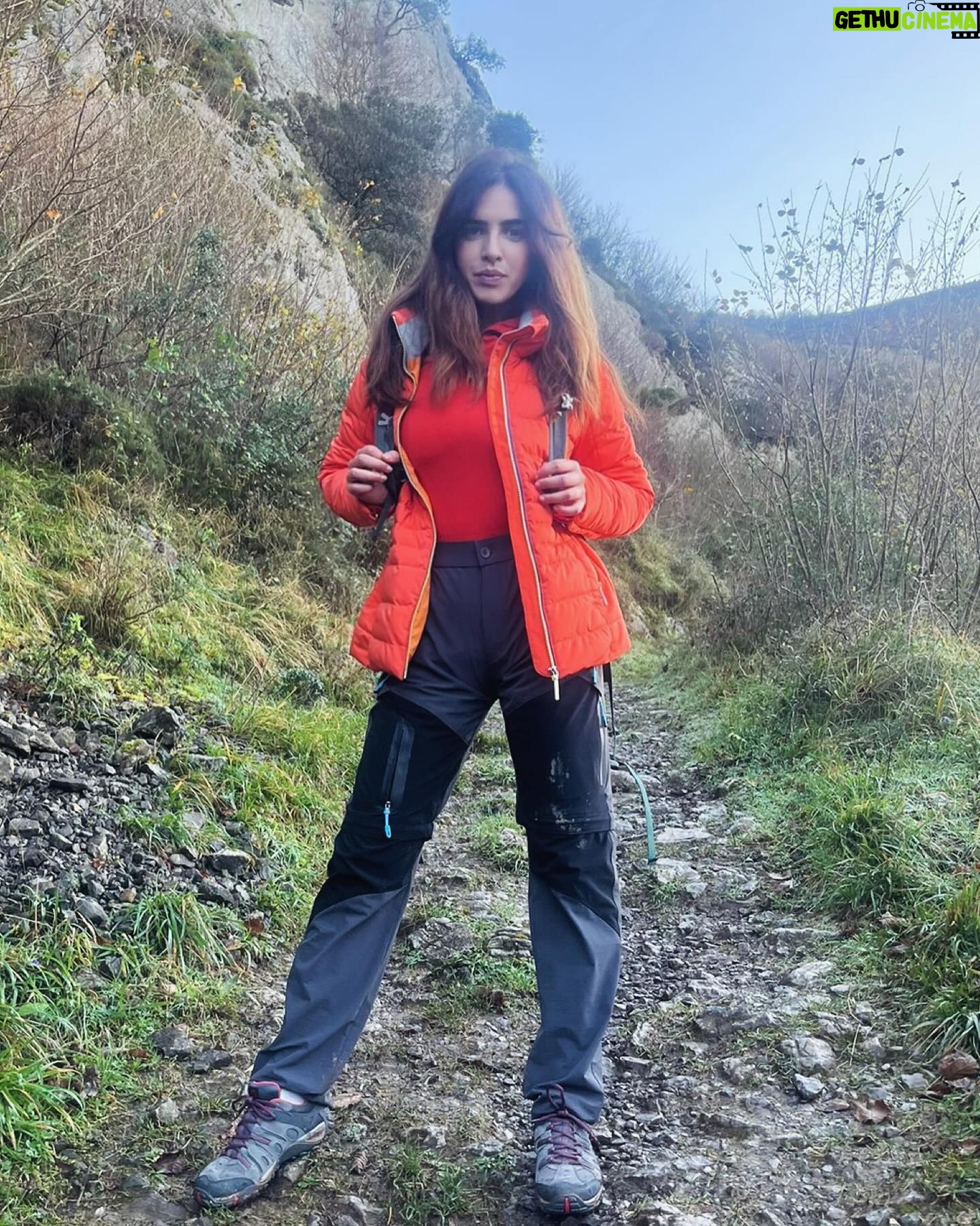 Paula Prendes - 5.1K Likes - Todos los días de #Navidad así! Firmo 25 Diciembre. Asturias, Ruta de la Xanas ❤️ @belenmartineztuero