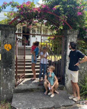 Pauline Hoarau Instagram - Family part II 🫶🏻🌊☀️⛰️🏝️🇷🇪
Hell-bourg & Playa
