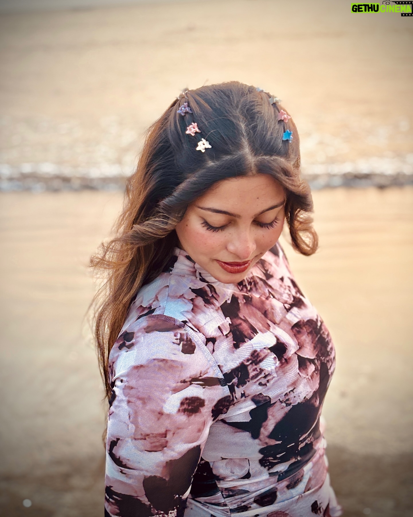Payal Pati - 76.2K Likes - All I NEED VITAMIN SEA🌅🦋