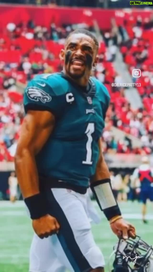 Phaedra Parks - 87.6K Likes - Just when I thought #BlackHistoryMonth couldn’t get any better God allows the #Eagles to dog walk KC in NOLA⚜️ Thank you @JalenHurts 💪🏾 On behalf of black women we appreciate you for having a team of beautiful black women; his agent, his attorney and his fiancé 🖤and none of them are DEI hires 🤌🏽 #jalenhurts #superbowl #winner #blackisbeautiful
Thank you @dr.ricepatty13 for capturing the essence of this king 🤴🏽