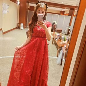 Pile Instagram - .
今回も現場でワクワク
可愛いを探求しました🤓
どんどん足して引いて
いつも楽しくて最高の可愛いをありがとうございます🥰🩷
@_nagigee 
少し前からつけているタグ
#見えないこだわり
皆さんが近くで観ても遠くで観ても
小さなこだわり発見をしてもらえたら
嬉しいな🤓🤍
韓国コスメもワンホンコスメも日本コスメもMIX使い！♡
.
.
.
#ヘアメイク　#hairmake #makeup #헤어메이크업