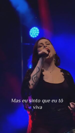 Pitty Instagram - nenhuma verdade me machuca,
nenhum motivo me corrói.
até se eu ficar só na vontade, já não dói… 🖤