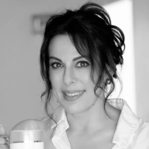 Pooja Bedi Instagram - ME!!! With an almost 50 year gap.

I look back at versions of me and wonder what I was thinking.. what were my dreams and fantasies and wishes at that point..... 

I've worked hard at keeping the child within playful, alive, happy,  Curious and filled with wonder.

Life happens to all of us... its for us to make it magical.

Thank u @sandeep.delhite for this old pic of mine.