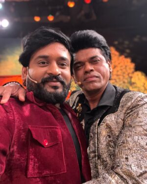 Pooja Birari Instagram - लवकरचं धिंगाणा…🤙🏻🎷🥰

#dp #starpravah #dhigana #danjaypowar #celebrate