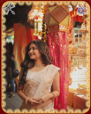 Pooja Birari Instagram - अभिनेत्रींचे दिवाळी स्पेशल लूक😍👉
तुमचा आवडता लूक कोणता?

#rajshrimarathi #diwalispecial #happydiwali