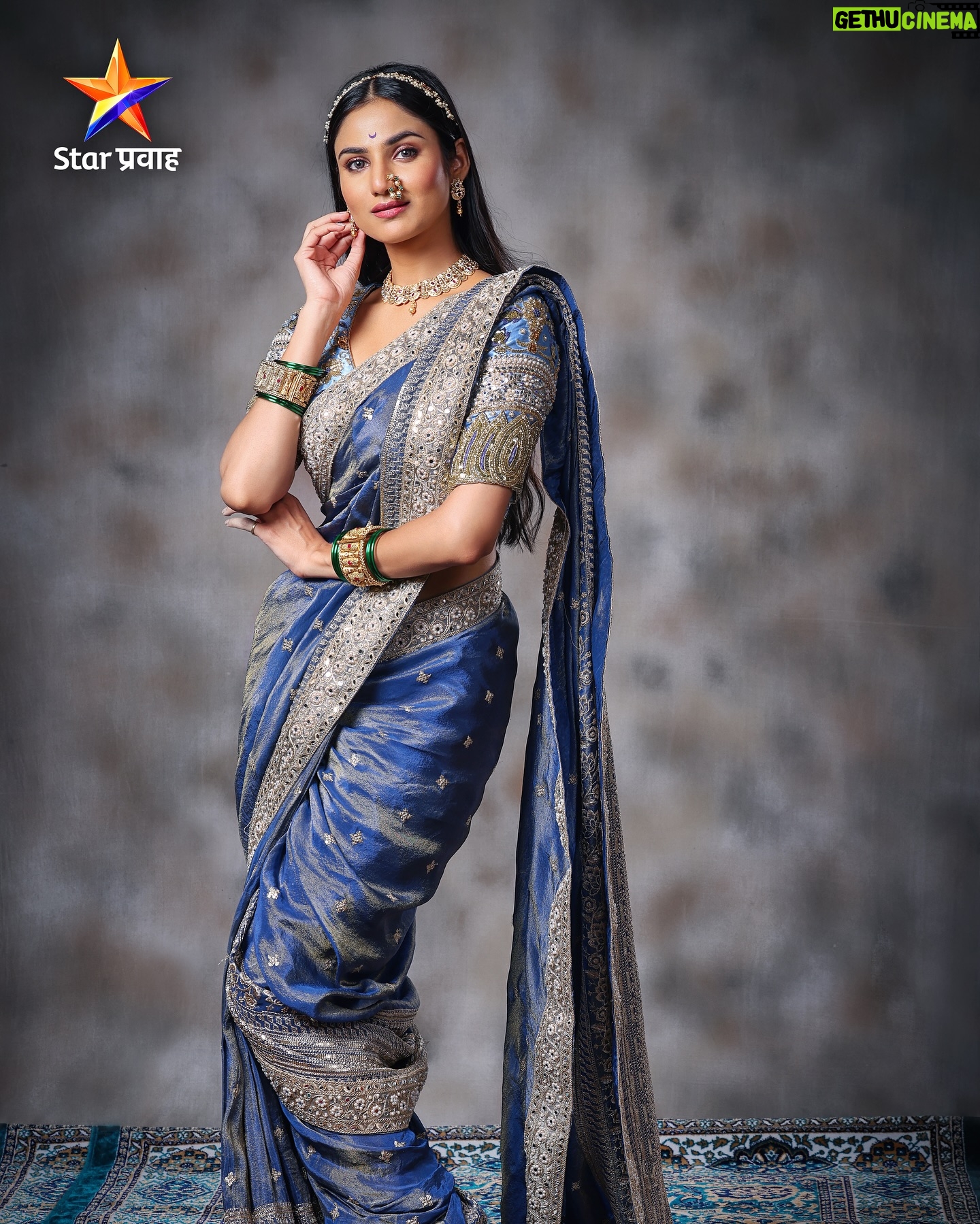 Pooja Birari - 17.2K Likes - स्थिरता आणि सामर्थ्य प्रतिबिंबित करणारा आजचा रंग राखाडी...
कशी दिसतेय मंजिरी या रंगात...?
नवरात्रीच्या हार्दिक शुभेच्छा...
Photography : @bharatpawarphotography
MUA : @thevinodsarode
Styling : @nehachaudhary_
#Navratri2024 #StarPravah