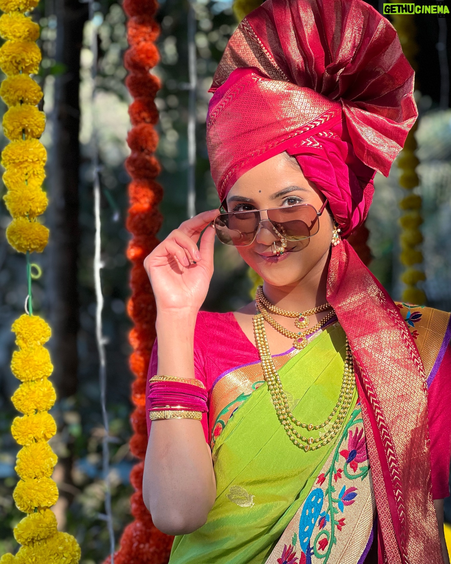 Pooja Birari - 38.3K Likes - Saree Equals Swag 😎🤟