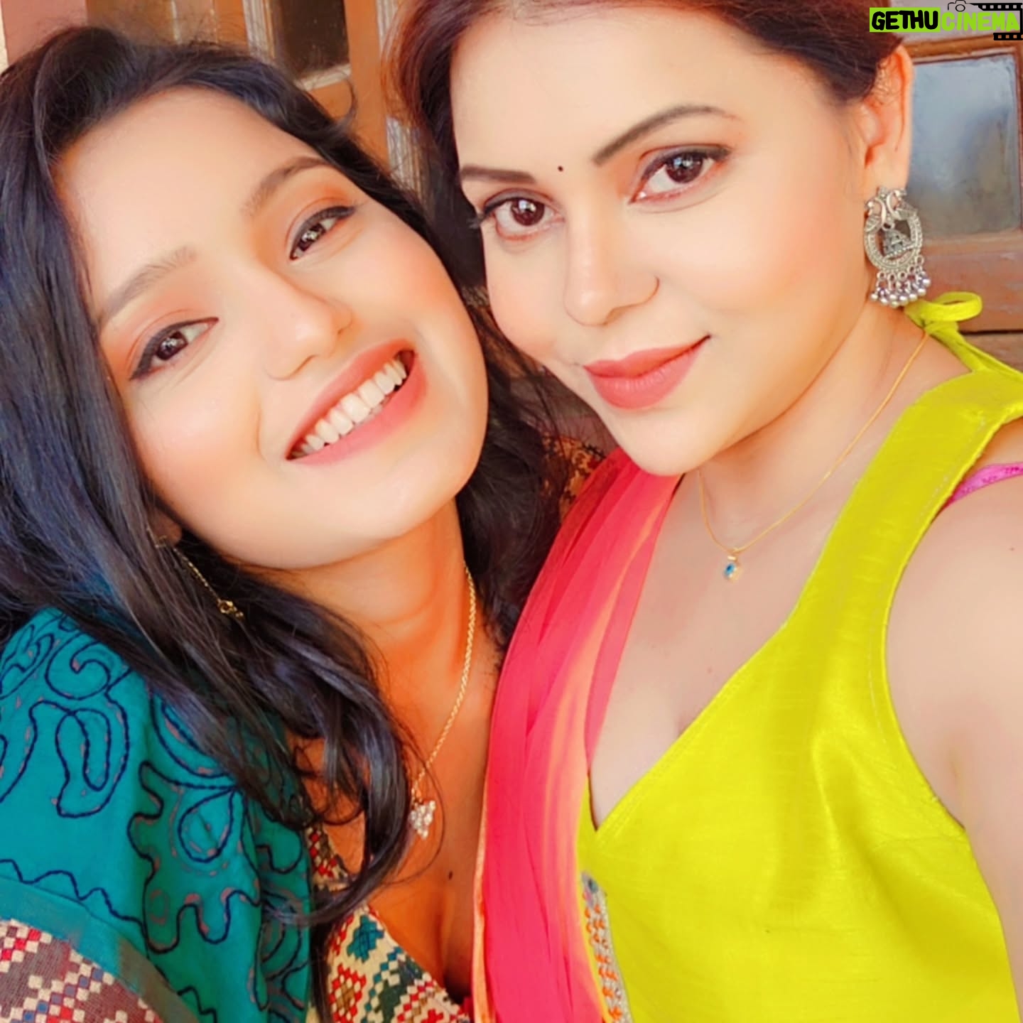 Pooja Poddar - 1.8K Likes -