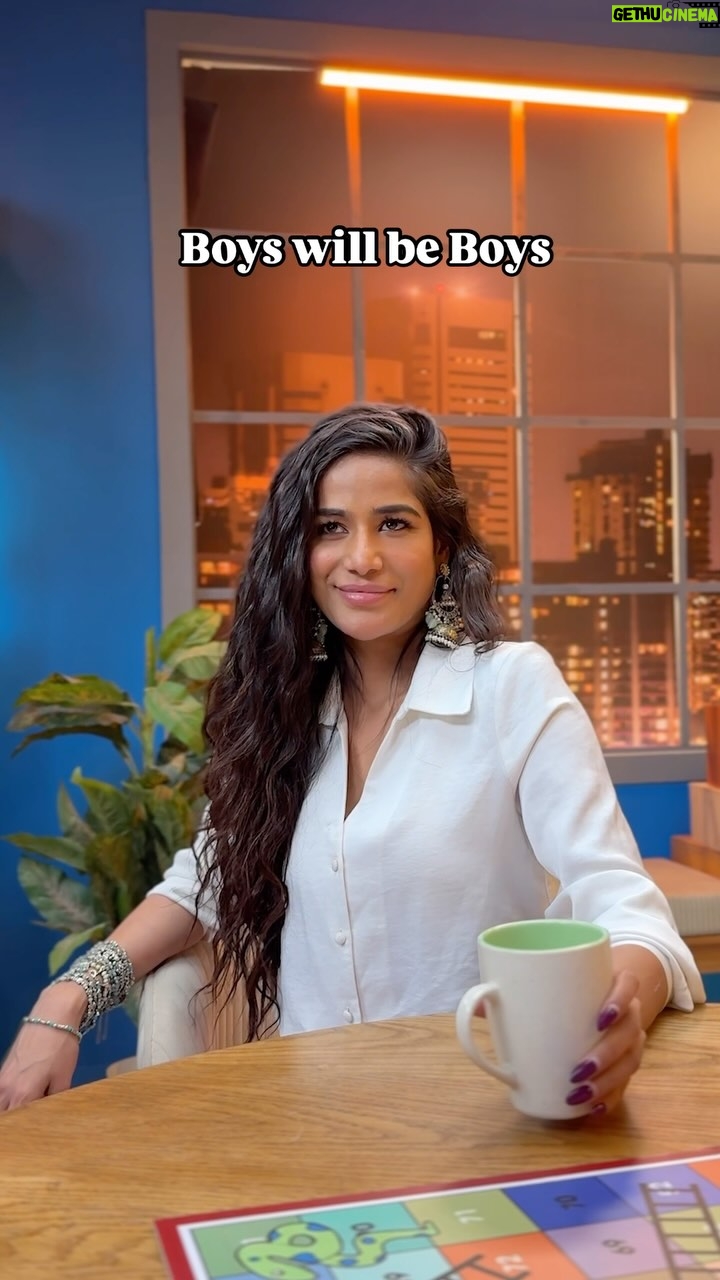 Poonam Pandey - 102.9K Likes - Friend in need is friend indeed - Hence proved!