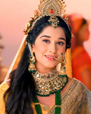 Prachi Bansal Instagram - 💚
💚
💚
💚
💛
💛
💛
💛

#instagood #traditional #ramayan #sita #prachibansal