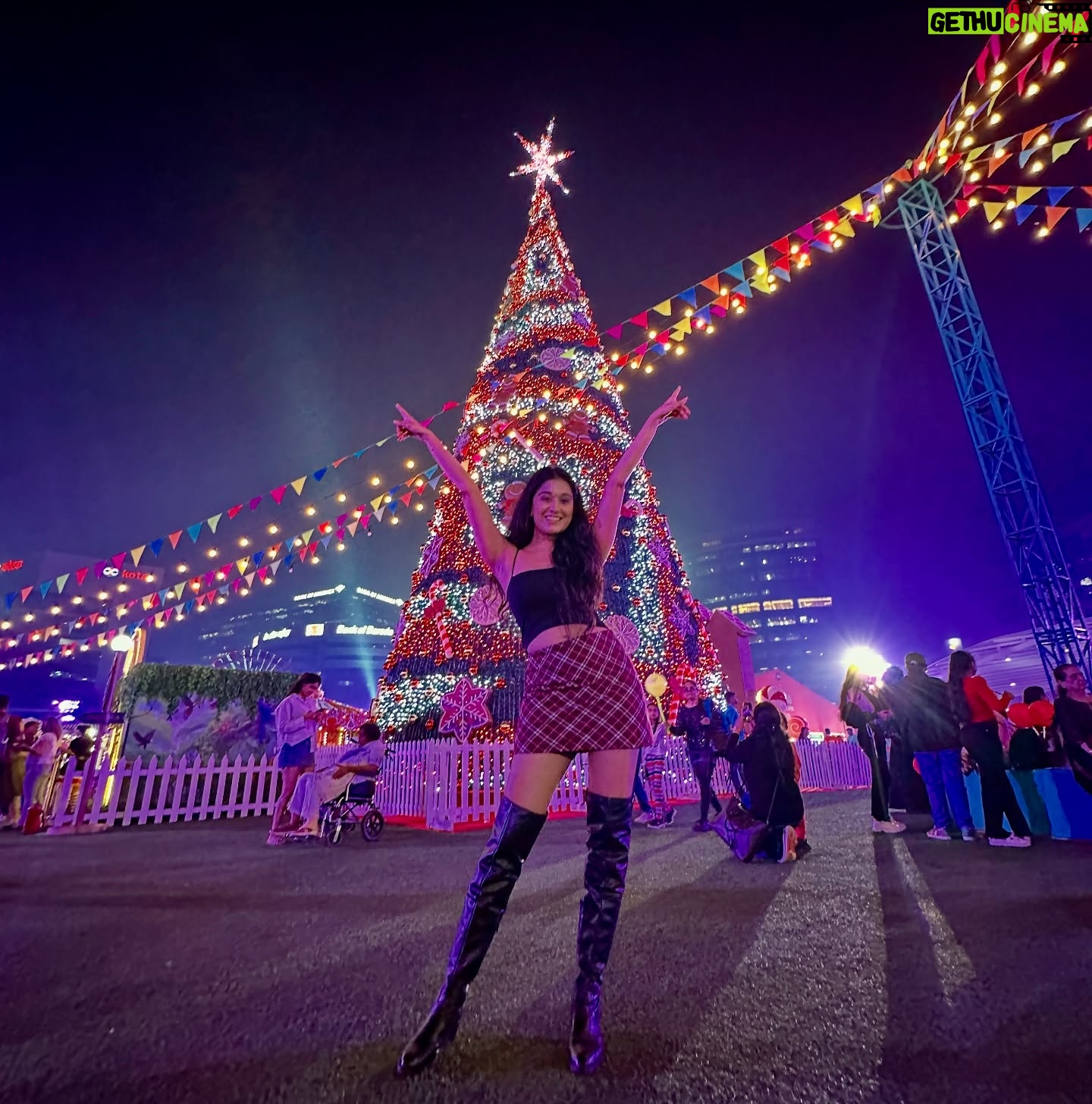 Prachi Bansal - 16.2K Likes - Christmas photo dump 🎅💫💝😃❤️
:
:
:
:
:
:
:
#instagood #instagram #christmas #mood #grateful #christmastime #2024 #december #prachibansal