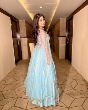 Prachi Bansal Instagram - Hey 2025💫

:
:
:
:

Outfit- @ashiesh_nx 

#2025 #traditional #potd #love #grateful #instagood #instagram #blue #outfitoftheday #prachibansal