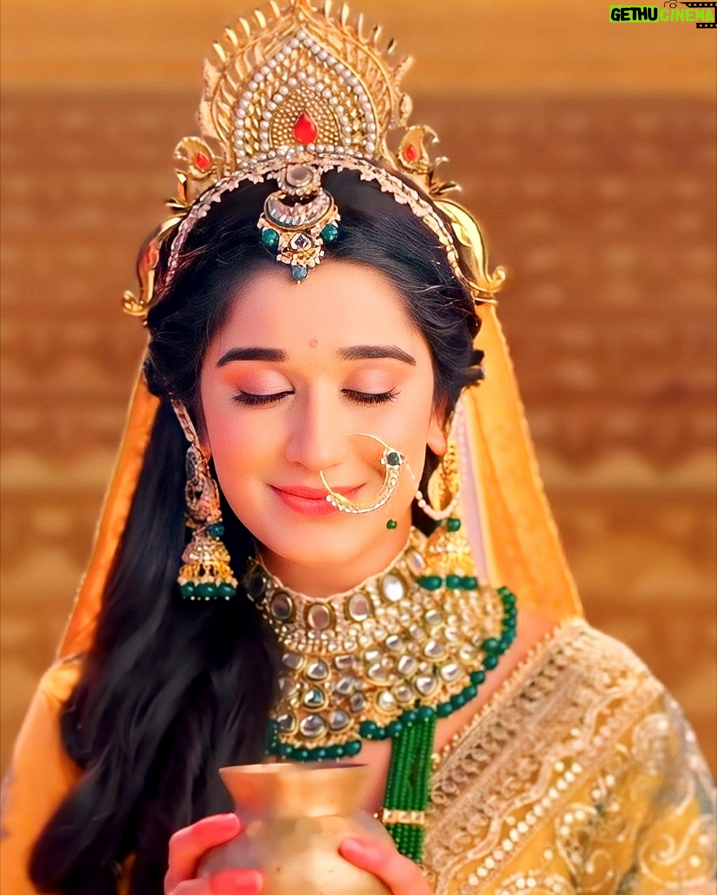 Prachi Bansal - 17.3K Likes - 💚
💚
💚
💚
💛
💛
💛
💛
#instagood #traditional #ramayan #sita #prachibansal