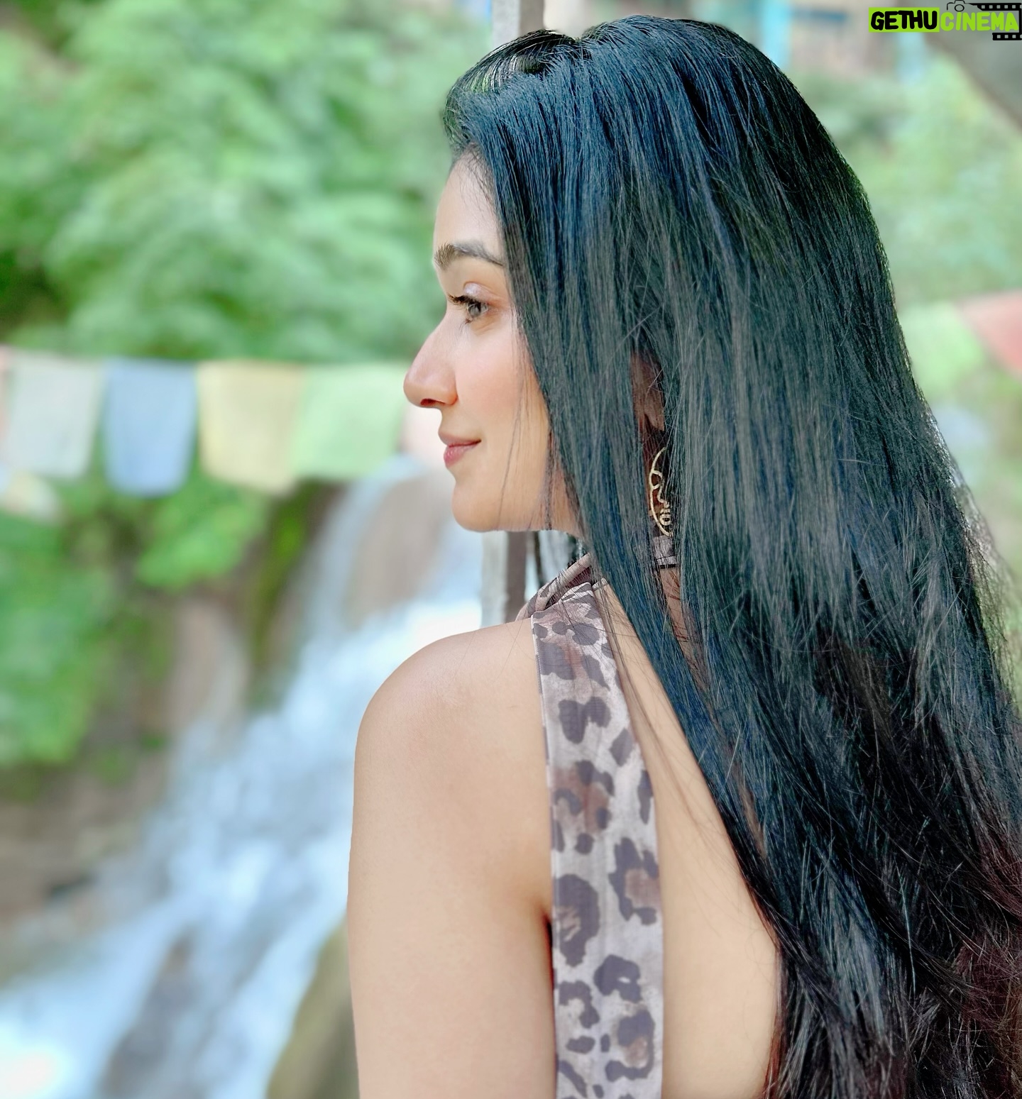 Prachi Bansal - 15.3K Likes - Pahado ki baat hi alag hai💗
:
:
:
:
:
:
:
#instagood #mountainlovers #trending #mood #moodygrams #2025 #prachibansal