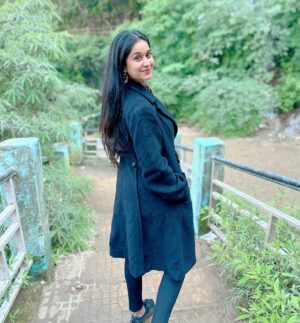 Prachi Bansal Instagram - Pahado ki baat hi alag hai💗

:
:
:
:
:
:
:

#instagood #mountainlovers #trending #mood #moodygrams #2025 #prachibansal