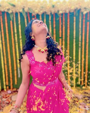 Prachi Bansal Instagram - Suji ki haldi🩷💗

:
:
:
:
:
:
Outfit: @gangorebridalstudio 

#instagood #instagram #haldi #traditional  #photooftheday #prachibansal