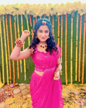 Prachi Bansal Instagram - Suji ki haldi🩷💗

:
:
:
:
:
:
Outfit: @gangorebridalstudio 

#instagood #instagram #haldi #traditional  #photooftheday #prachibansal
