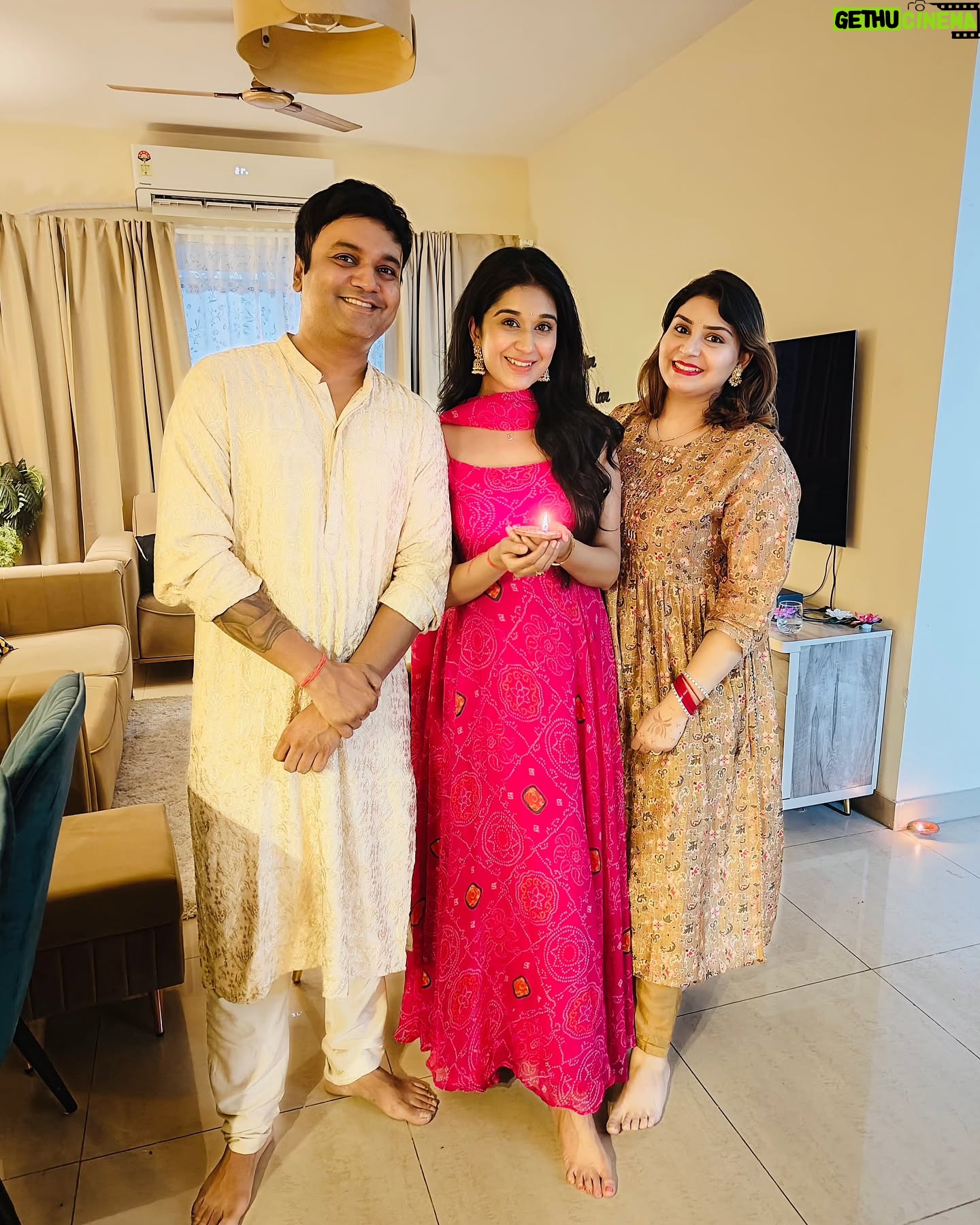 Prachi Bansal - 19.8K Likes - Diwali 2024✨🪔
:
:
:
:
#diwali #siyaram #prachibansal #instagood