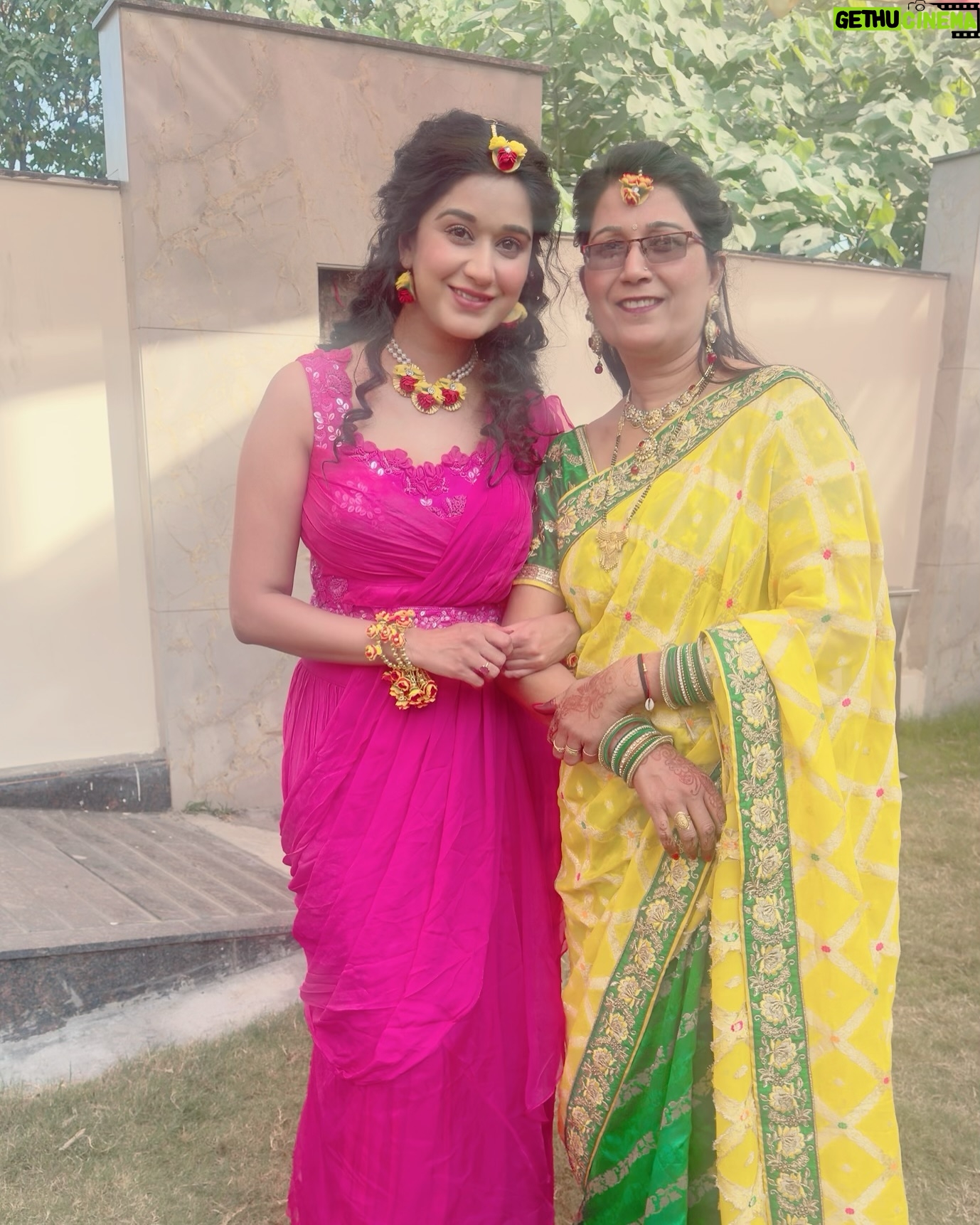 Prachi Bansal - 19.1K Likes - Suji ki haldi🩷💗
:
:
:
:
:
:
Outfit: @gangorebridalstudio
#instagood #instagram #haldi #traditional #photooftheday #prachibansal