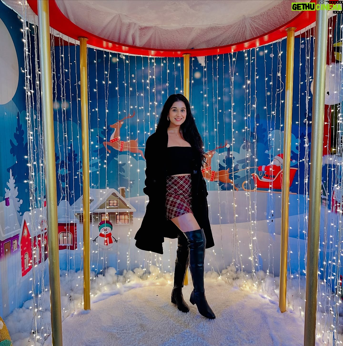 Prachi Bansal - 16.2K Likes - Christmas photo dump 🎅💫💝😃❤️
:
:
:
:
:
:
:
#instagood #instagram #christmas #mood #grateful #christmastime #2024 #december #prachibansal
