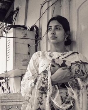 Pragati Srivastava Instagram - Waiting for my @zomato order like 🥲
