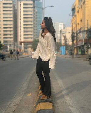 Preethi Sharma Instagram - “Choose yourself “
You are the most permanent person in your life ❤️

#bepositive #beyou #beyourself #preefam☮️ #preevibes☮️ #preelovesyou☮️