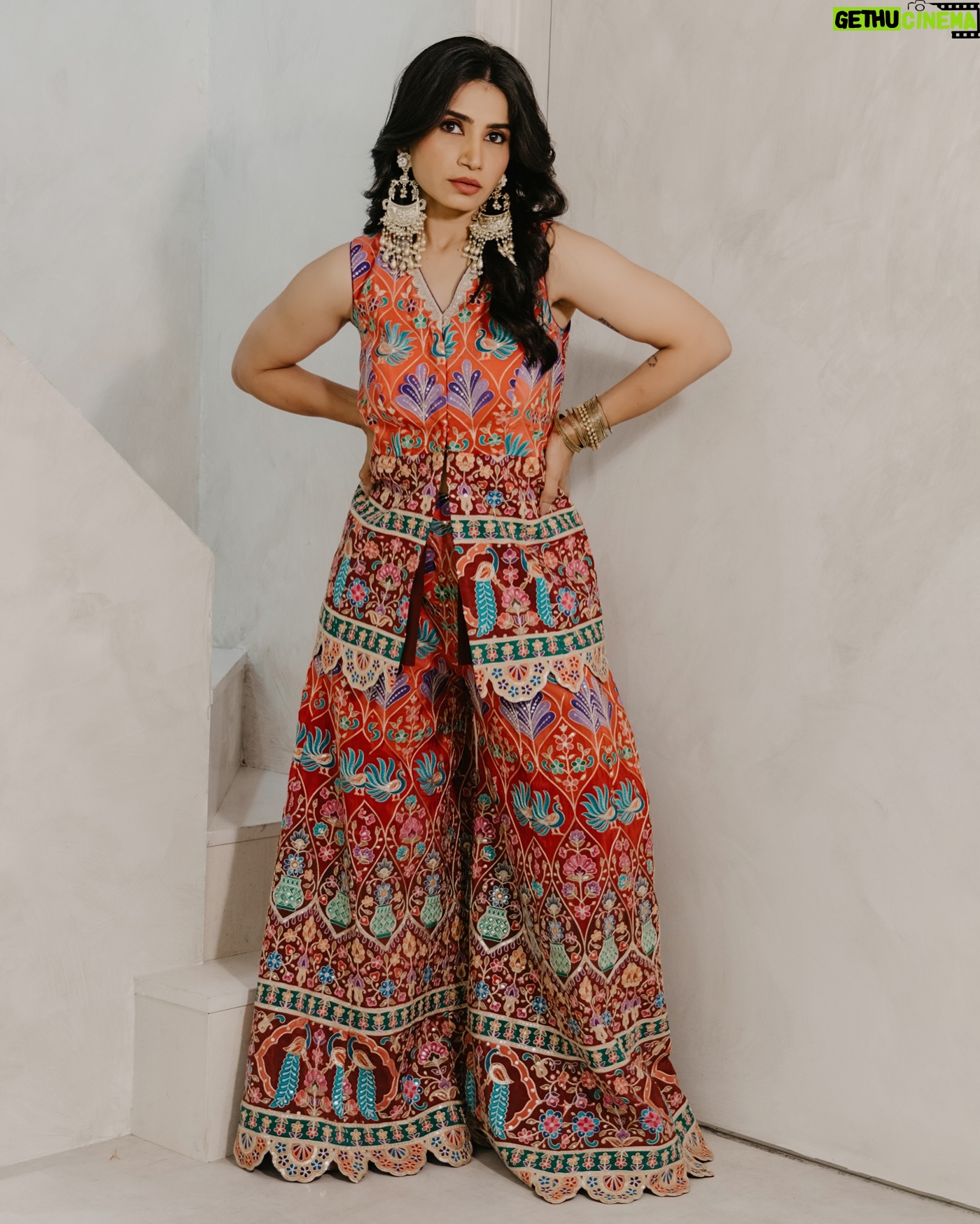 Priya Ahuja - 31.4K Likes - You don’t have to be born beautiful to be wildly attractive 🦋 🌼 ✨
Outfit : @rajkumari_by_richahaware
Videographer: @photo_vinayak
Makeup : @makeoverbydipika
Earrings: @opasa.jewellery x @_anushkapuri_
Location : @crayonstudiorental
#collaboration #suit #outfits #fits #festival #wedding #traditional #indianwear #jewellery #makeup #grwm #grwpri #outfitoftheday #reel #indianwear
Festival wedding vibes traditional indianwear jewellery makeup grwm get ready with me outfit