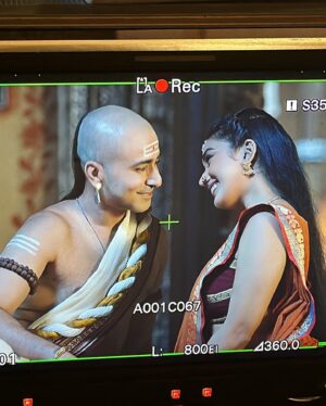 Priyamvada Kant Instagram - शारदा 🍂
mera Tenalirama parivar 
Last slide is my fav 🫶