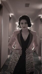Actress Priyanka Sarkar HD Photos and Wallpapers February 2025