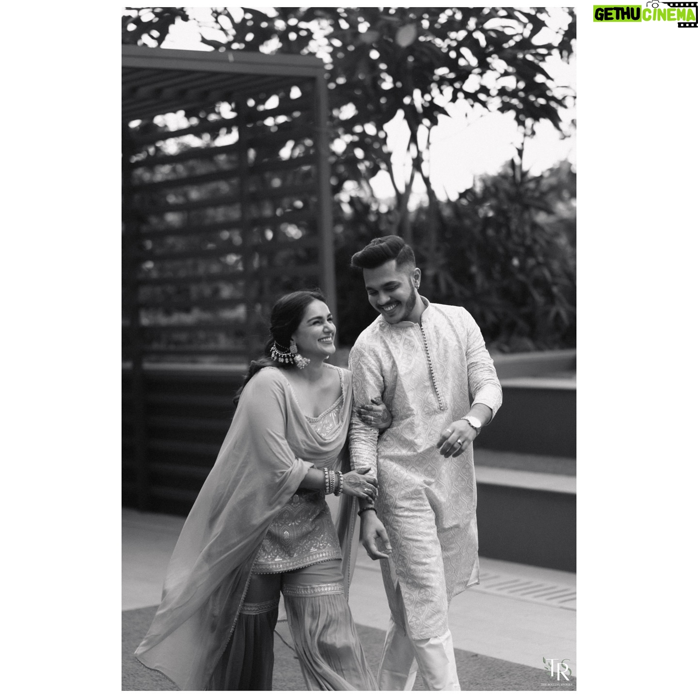 Rachana Mistry - 14.3K Likes - ROKA-fied ✨
.
.
.
Beautifully captured by @chikane_vikrant @therollingstudio_ @_therollingstories 🤍
Hair- @anjaligawali21
.
#BLESSED🙏🏻🧿
#GRATITUDE♥️