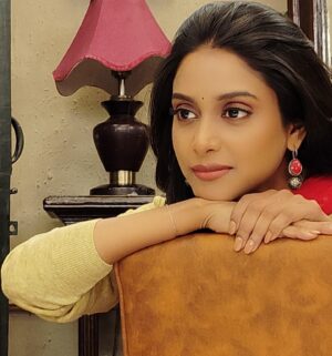 Rachanaa Parulkar Instagram - And it’s a happy new year NOW !
❤️🧿🙏🏼🤍🤲🏼🦋

Love & Happiness For Everyone 

#2025#january#priya#dangaltv#balajitelefilms#pyarkiraahein#gratitude