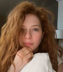 Actress Rachelle Lefevre HD Photos and Wallpapers January 2025