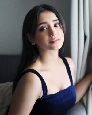 Rachi Sharma Instagram - Lover💍