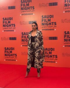 Actress Ragini Dwivedi HD Photos and Wallpapers March 2025