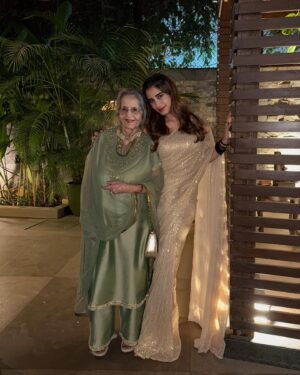 Rasha Thadani Instagram - Shaadi season💛