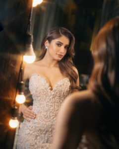 Actress Rasha Thadani HD Photos and Wallpapers January 2025