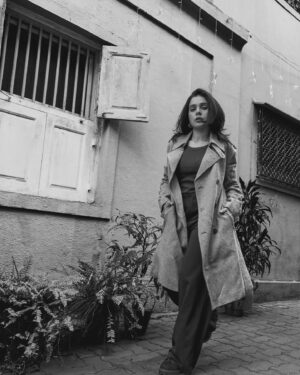 Rashmi Agdekar Instagram - Soooo…. I mentally hit share.. 🙇🏻‍♀️ 

#draftclearing 
#procastiqueen 

📸- @yashkaklotar
