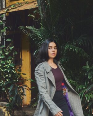 Rashmi Agdekar Instagram - Soooo…. I mentally hit share.. 🙇🏻‍♀️ 

#draftclearing 
#procastiqueen 

📸- @yashkaklotar