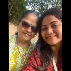 Rasika Vengurlekar Instagram - अष्टविनायक यात्रा संपूर्णम् 🌼

#FamilyTime #happytimes #greatful #blessed #memorablemoments 

Special Thanks @shindesunny @swapnilhingde @viren_parab