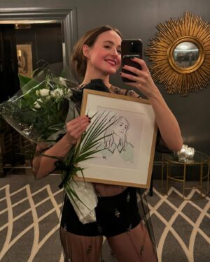 Renate Reinsve Instagram - So so proud to win the name of the year at @ellenorge. Wouldn’t be much of anything without really really good and talented people around here 🖤